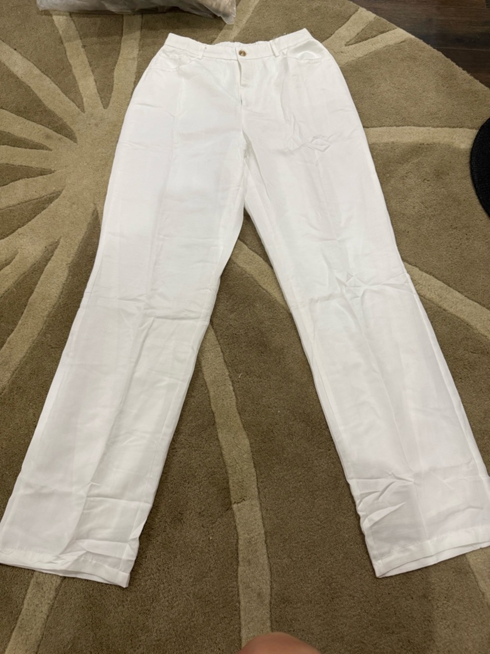 Chic Vays White Elastic Waist Skirt - Medium